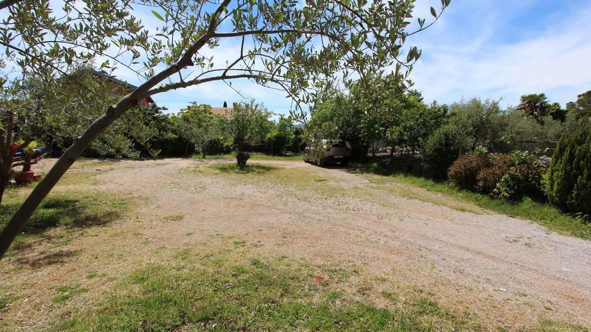 Two-Bedroom Apartment Malinska Near Sea
