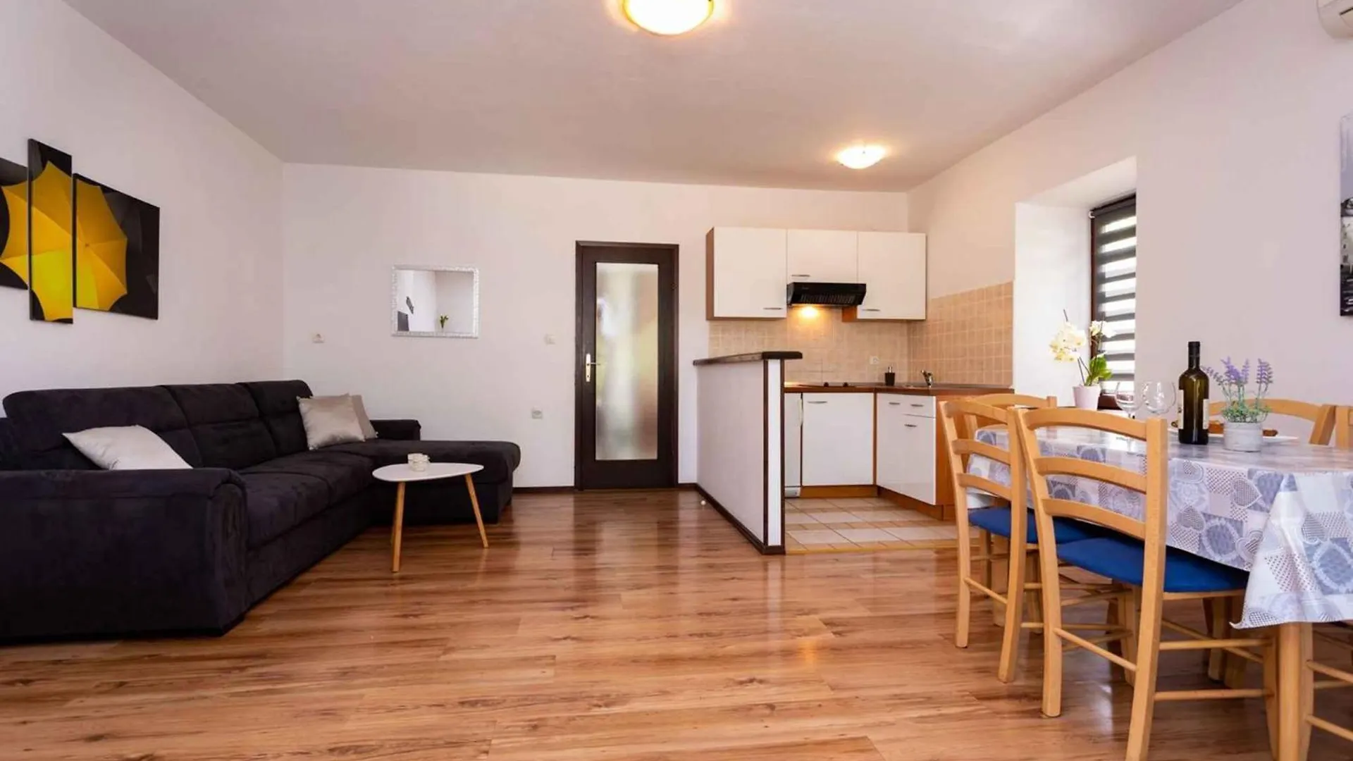 Two-Bedroom Apartment Malinska Near Sea 0*,