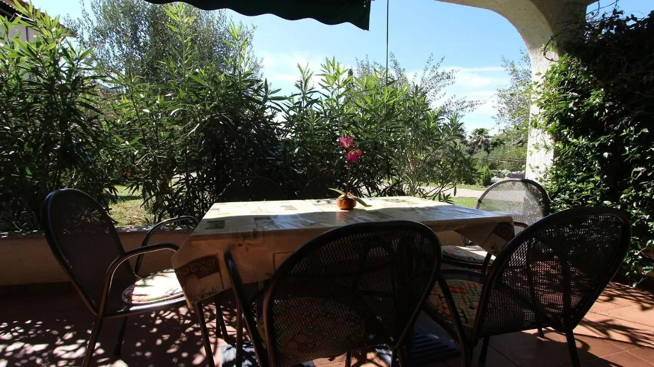 Two-Bedroom Apartment Malinska Near Sea
